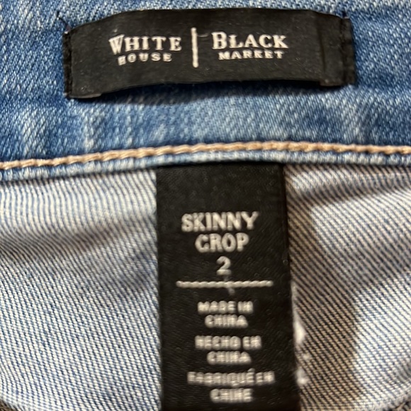 White House/Black Market womens size 2 Skinny crop jeans with zippers at ankle. - Picture 3 of 5